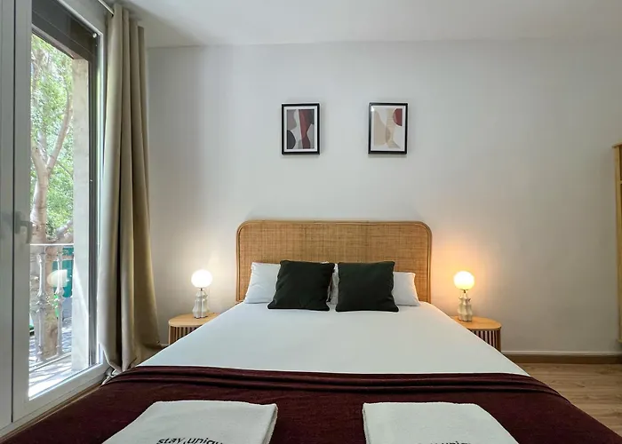 Stay U-nique Apartments Urgell